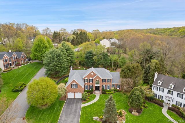 10 Kipps Court, Somers, NY 10589