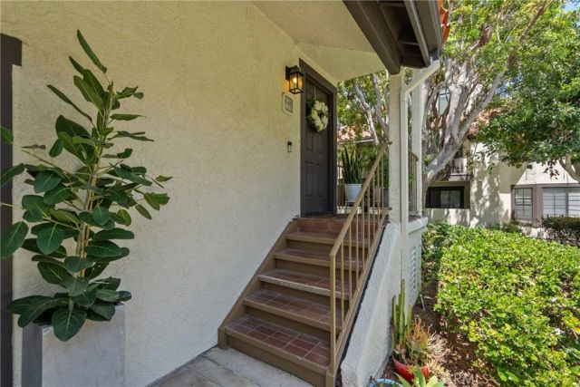 2017 Majorca DR, Oxnard, CA 93035