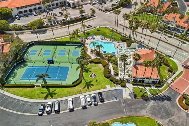 2017 Majorca DR, Oxnard, CA 93035
