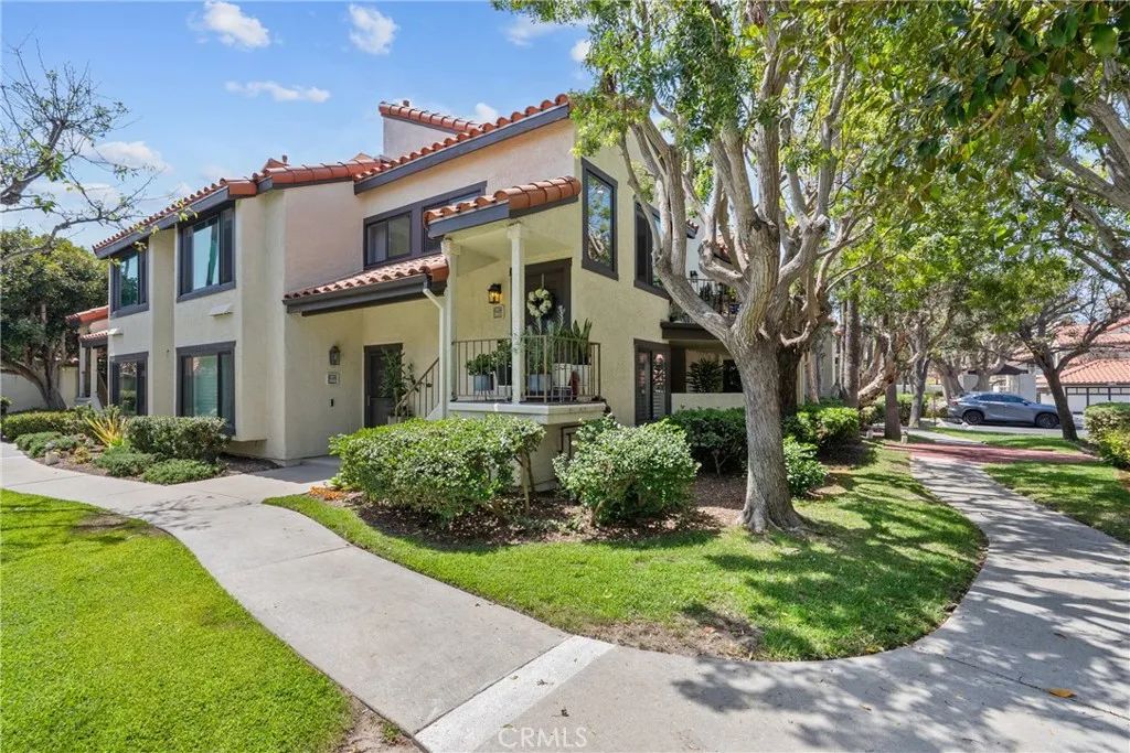 2017 Majorca DR, Oxnard, CA 93035