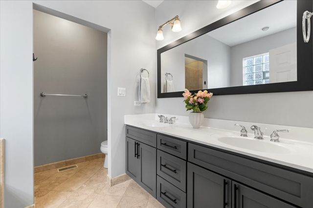 3511 N WILTON Avenue 1, Chicago, IL 60657