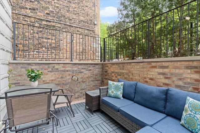 3511 N WILTON Avenue 1, Chicago, IL 60657