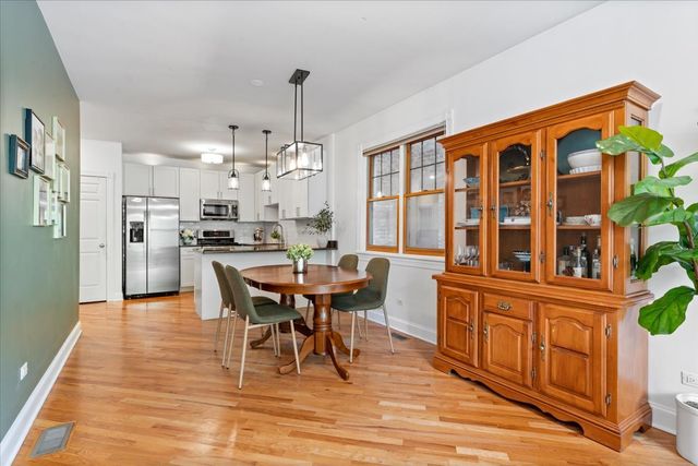 3511 N WILTON Avenue 1, Chicago, IL 60657