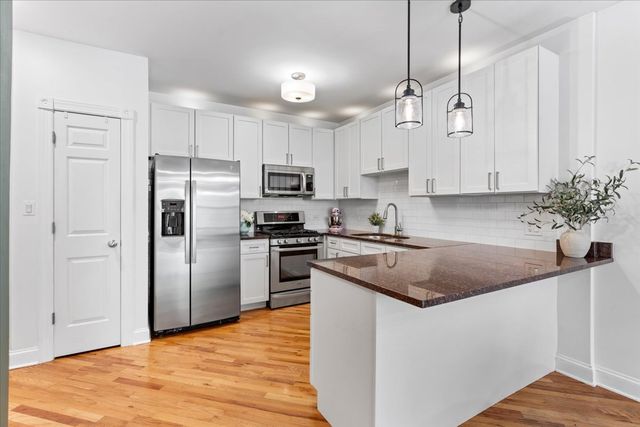3511 N WILTON Avenue 1, Chicago, IL 60657