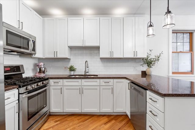 3511 N WILTON Avenue 1, Chicago, IL 60657