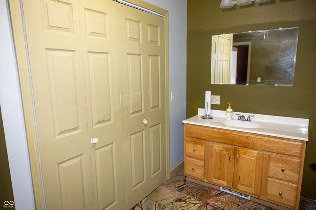 807 W Pike Street, Crawfordsville, IN 47933