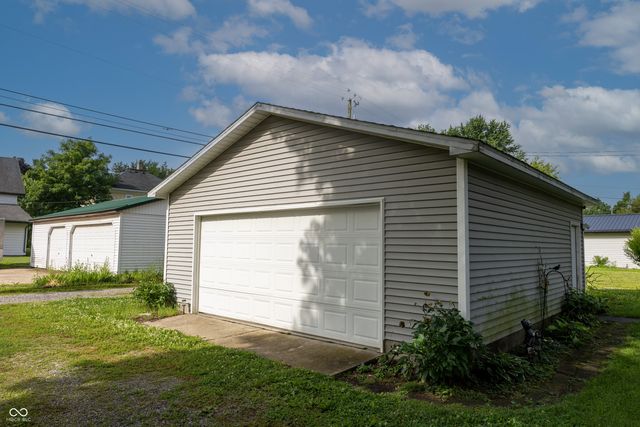 807 W Pike Street, Crawfordsville, IN 47933