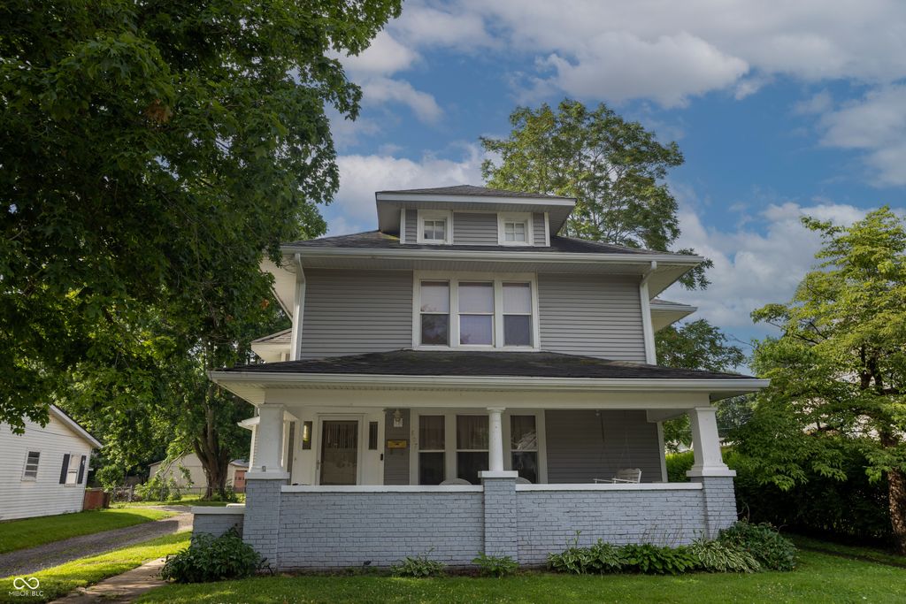 807 W Pike Street, Crawfordsville, IN 47933