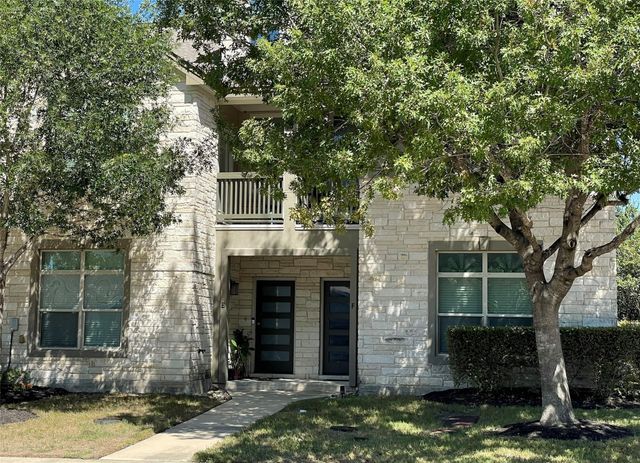 700 Applewood DR E, Pflugerville, TX 78660