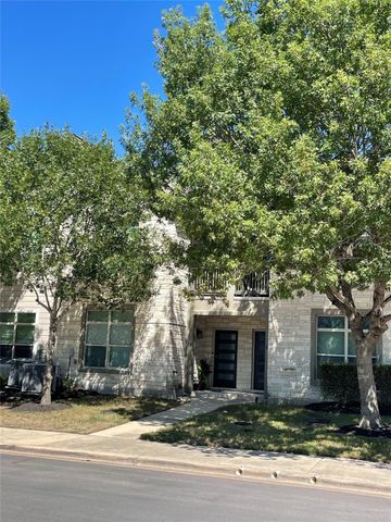 700 Applewood DR E, Pflugerville, TX 78660