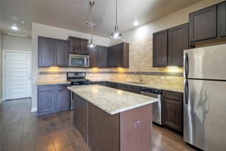 700 Applewood DR E, Pflugerville, TX 78660