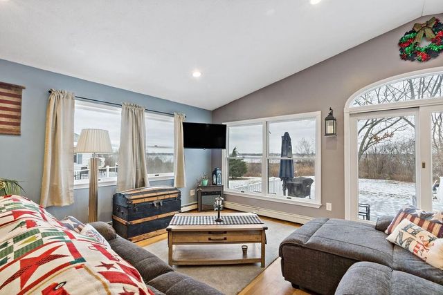 12 Lane 6 Lane, Warwick, RI 02888