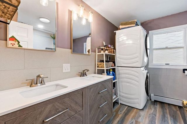 12 Lane 6 Lane, Warwick, RI 02888