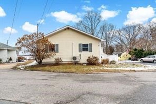 12 Lane 6 Lane, Warwick, RI 02888