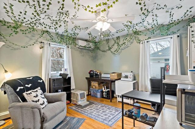 12 Lane 6 Lane, Warwick, RI 02888