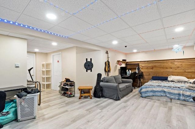 12 Lane 6 Lane, Warwick, RI 02888