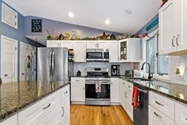 12 Lane 6 Lane, Warwick, RI 02888