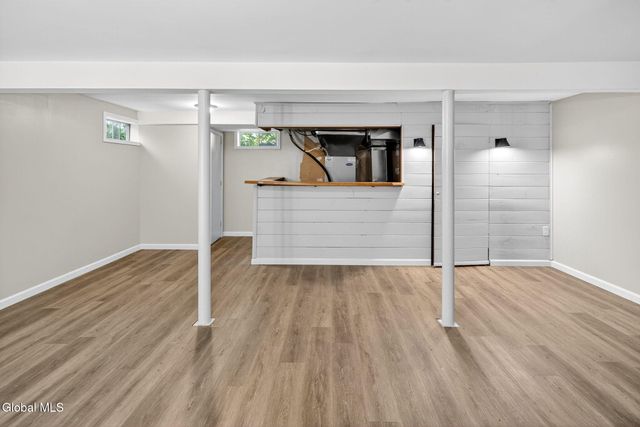 3 N Chestnut Hill Road, Colonie, NY 12211