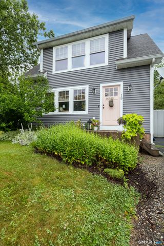 18 Hicksville Road, Cromwell, CT 06416