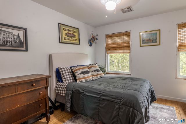 18 Hicksville Road, Cromwell, CT 06416