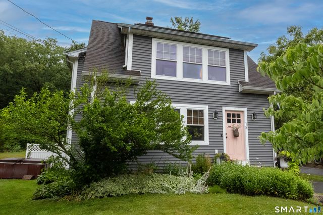 18 Hicksville Road, Cromwell, CT 06416