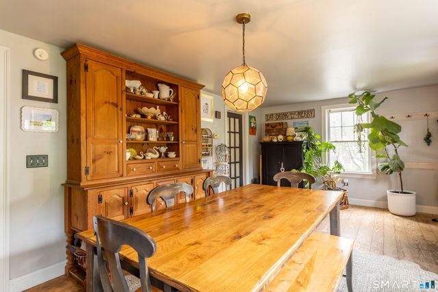 18 Hicksville Road, Cromwell, CT 06416