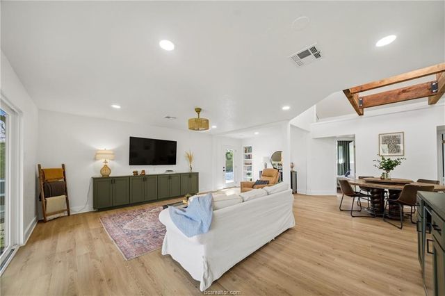 8052 Perry Lane, College Station, TX 77845