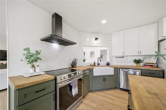 8052 Perry Lane, College Station, TX 77845