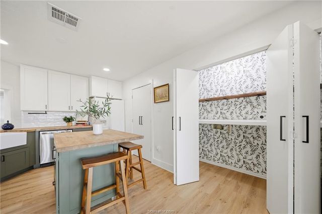 8052 Perry Lane, College Station, TX 77845