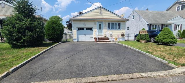 126 Florence Avenue, Colonia, NJ 07067