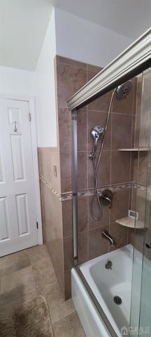 126 Florence Avenue, Colonia, NJ 07067