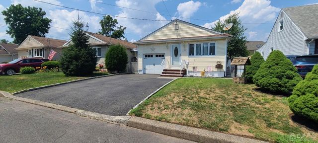 126 Florence Avenue, Colonia, NJ 07067