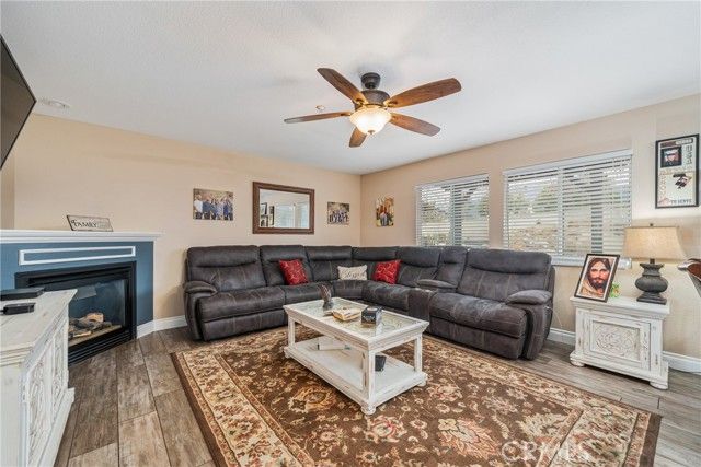 15532 Skylark Avenue, Fontana, CA 92336