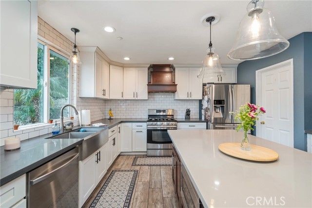 15532 Skylark Avenue, Fontana, CA 92336