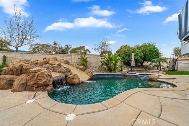 15532 Skylark Avenue, Fontana, CA 92336