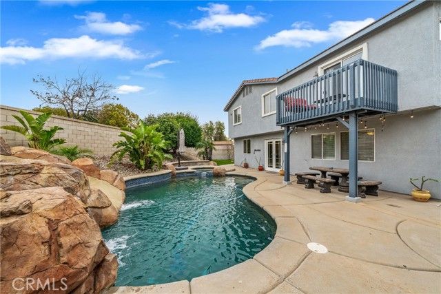 15532 Skylark Avenue, Fontana, CA 92336