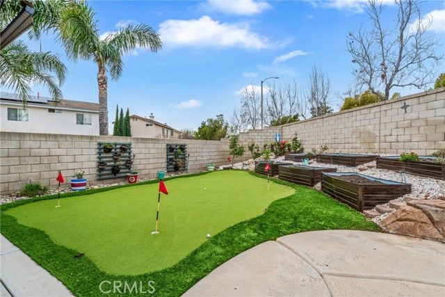 15532 Skylark Avenue, Fontana, CA 92336