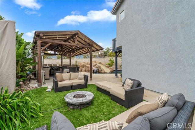 15532 Skylark Avenue, Fontana, CA 92336