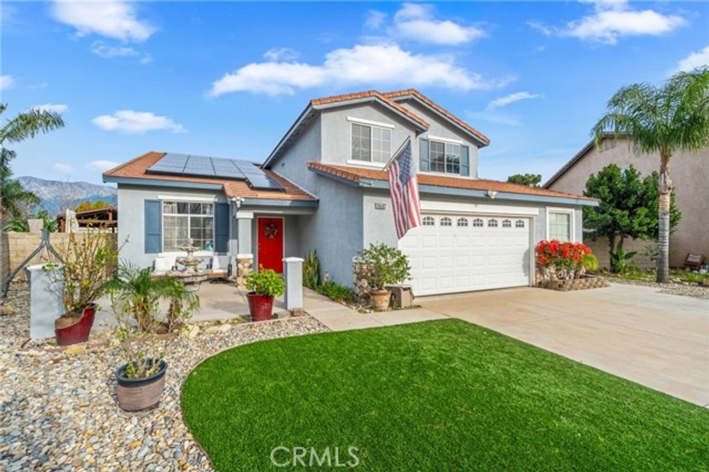 15532 Skylark Avenue, Fontana, CA 92336