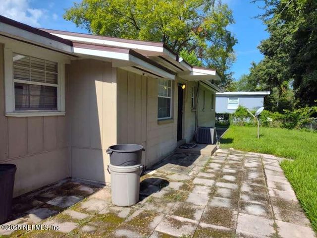 7335 PROXIMA Road, Jacksonville, FL 32210