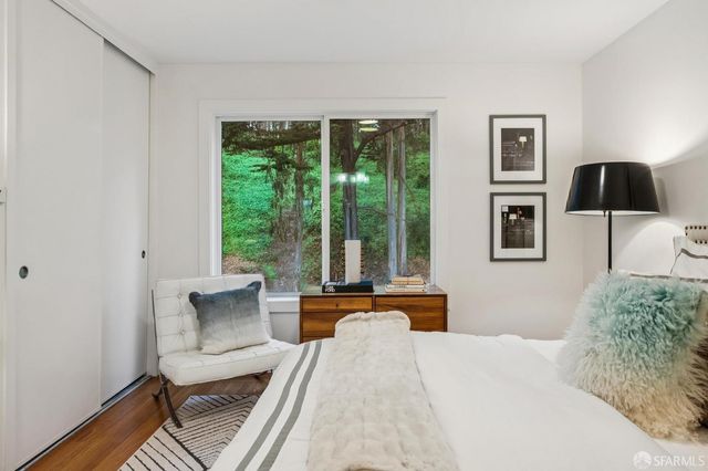 25 crestmont Drive, San Francisco, CA 94131