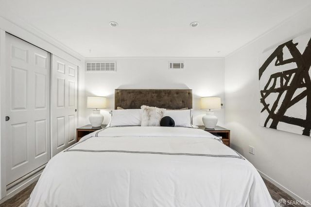 25 crestmont Drive, San Francisco, CA 94131