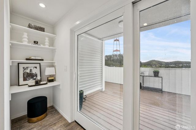 25 crestmont Drive, San Francisco, CA 94131