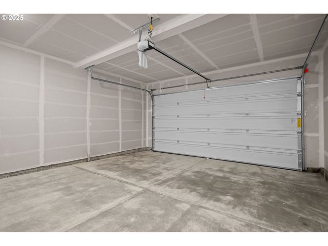 17224 Sw WAPATO ISLAND Dr Sw, Sherwood, OR 97140