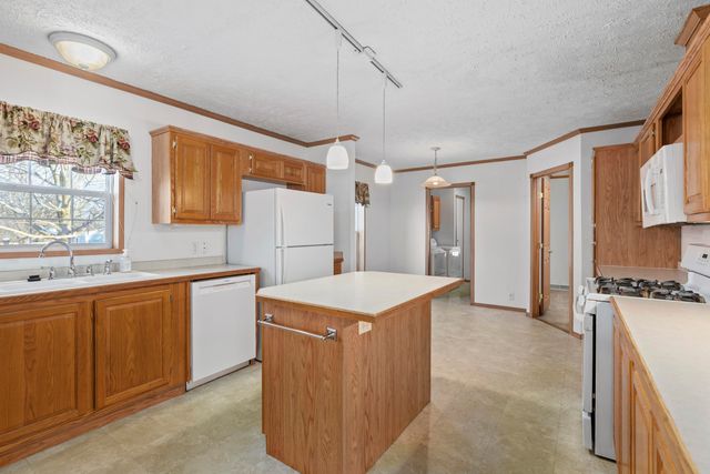 739 S Belford Road, Hebron, IN 46341