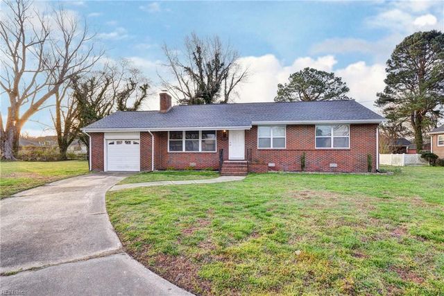 10 Whipple DR, Hampton, VA 23663