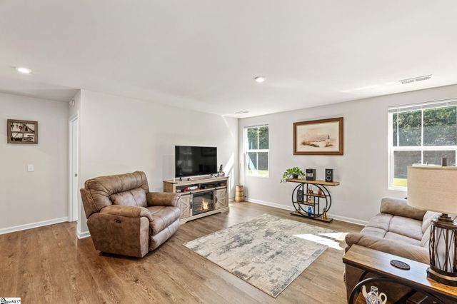 215 Highland Station Drive, Clinton, SC 29325