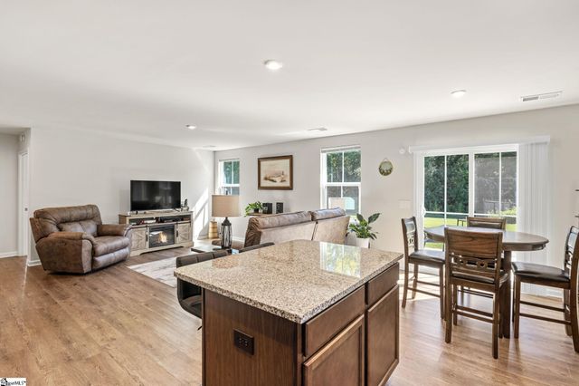 215 Highland Station Drive, Clinton, SC 29325