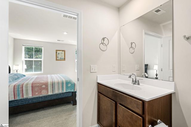 215 Highland Station Drive, Clinton, SC 29325