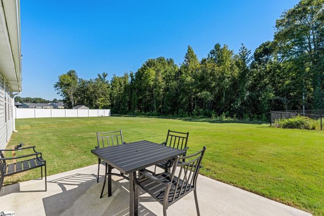 215 Highland Station Drive, Clinton, SC 29325